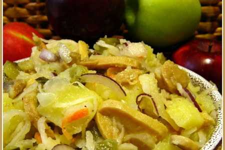 Деревенский салат — классические рецепты с грибами, картошкой, курицей