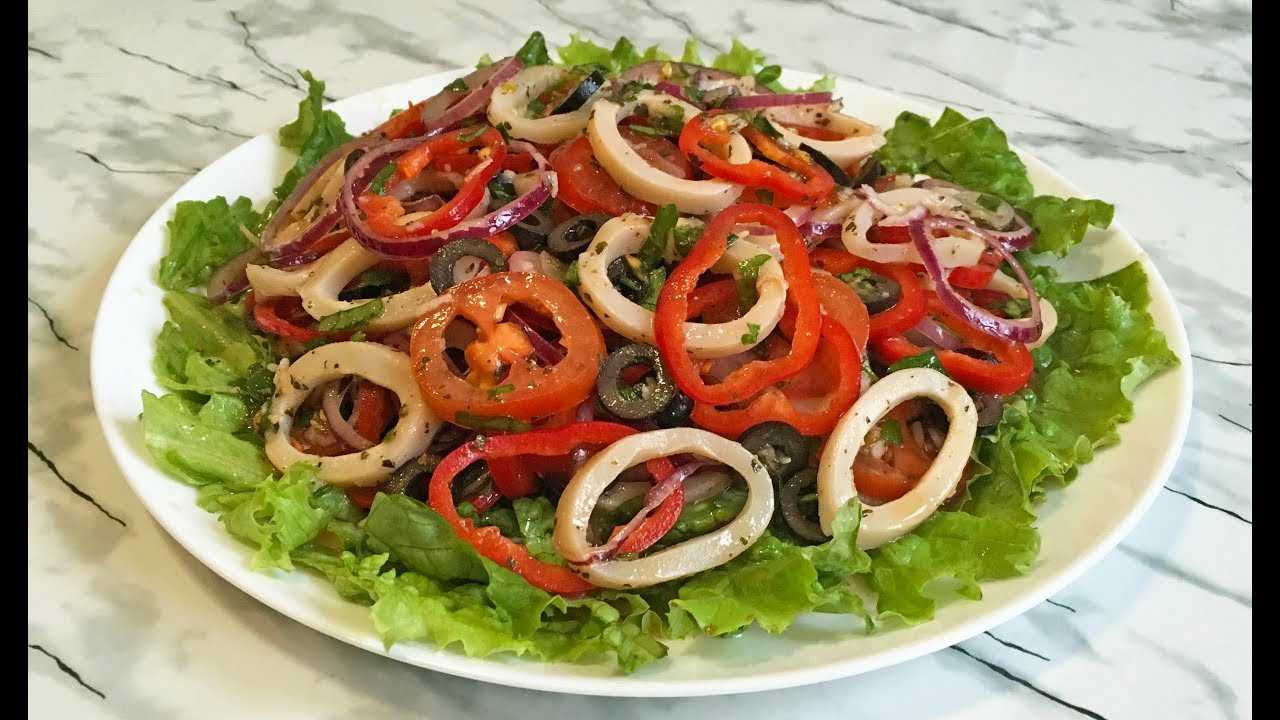 Салат с кальмарами и огурцами - 27 домашних вкусных рецептов приготовления