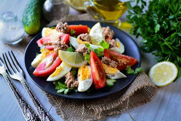 Диетические рецепты: вкусные салаты для похудения