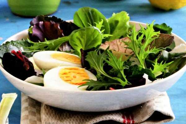 Зеленый салат с яйцом пошаговый рецепт