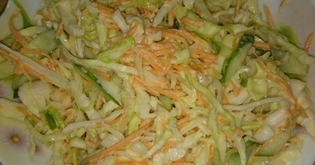Простой салат из капусты белокочанной