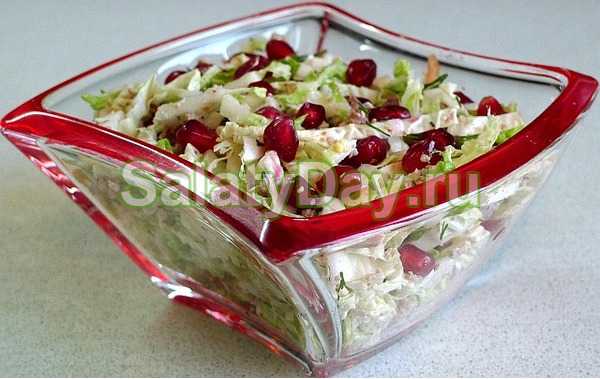 Салат из тыквы и рукколы с орехами и гранатом - кулинарный рецепт с пошаговыми инструкциями | foodini
