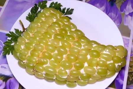 Салат виноградная гроздь (пошаговый рецепт с фото)