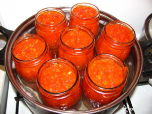 Заготовка томатного соуса из помидор и томатной пасты рецепт с фото - 1000.menu