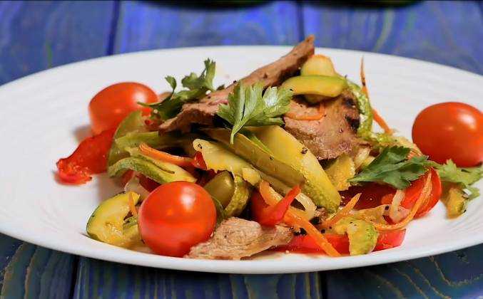Салат с киноа - вкусные, полезные и сытные рецепты блюда на каждый день