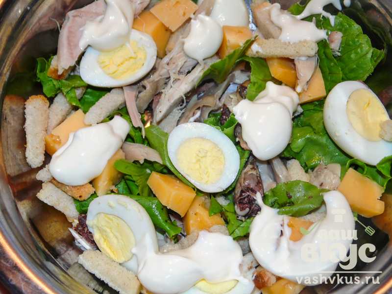 Салат с перепелиными яйцами – 8 рецептов