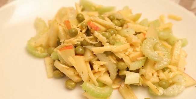 Салат с грушей - 30 домашних вкусных рецептов приготовления