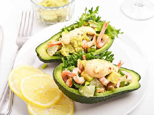 Салат из авокадо и клубники — пошаговый рецепт с фото