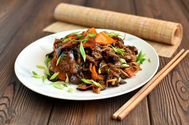 Тайский салат с говядиной – незаурядный и сытный: рецепт с фото и видео