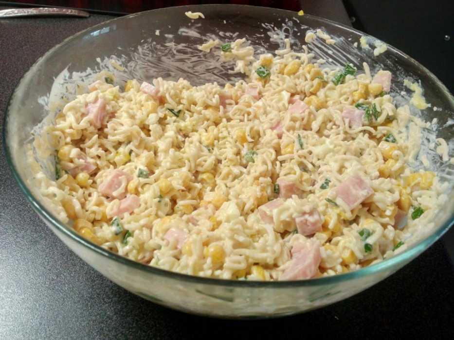 Салат из рисовой лапши с овощами и курицей рецепт с фото пошагово - 1000.menu