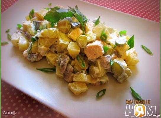 Деревенский салат - рецепт с грибами и картошкой с фото | ne-dieta