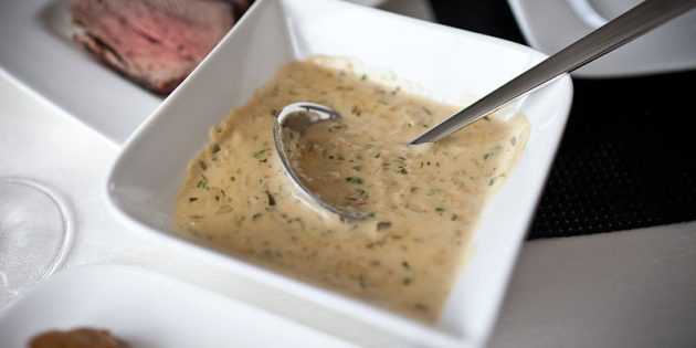 Сливочный соус для тефтелей. рецепт из сметаны, сливок, молока, томатной пасты