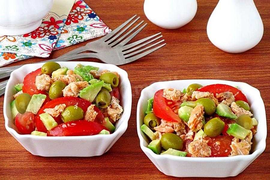 5 очень вкусных рецептов салатов из красной рыбы с пошаговыми фото