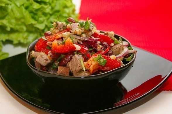 Салат «тбилиси» с красной фасолью и говядиной. рецепт с фото | кушать нет