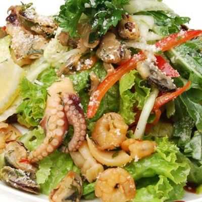 Салат из морского коктейля - доступный деликатес на вашем столе: рецепт с фото и видео