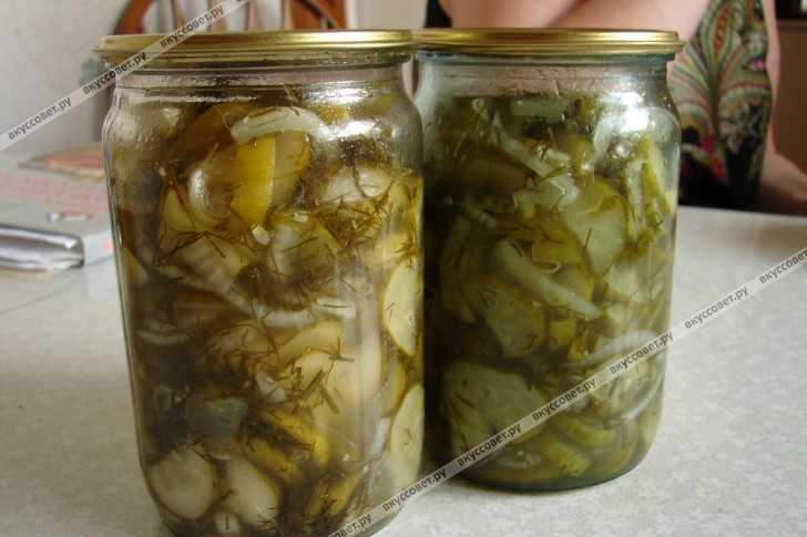 Салат из свежих огурцов на зиму пальчики оближешь: 14 рецептов салата из переросших, резаных кружочками и тертых огурцов для зимы