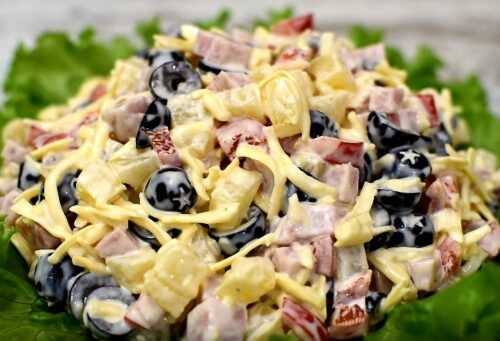 Салат с грушей - 30 домашних вкусных рецептов приготовления