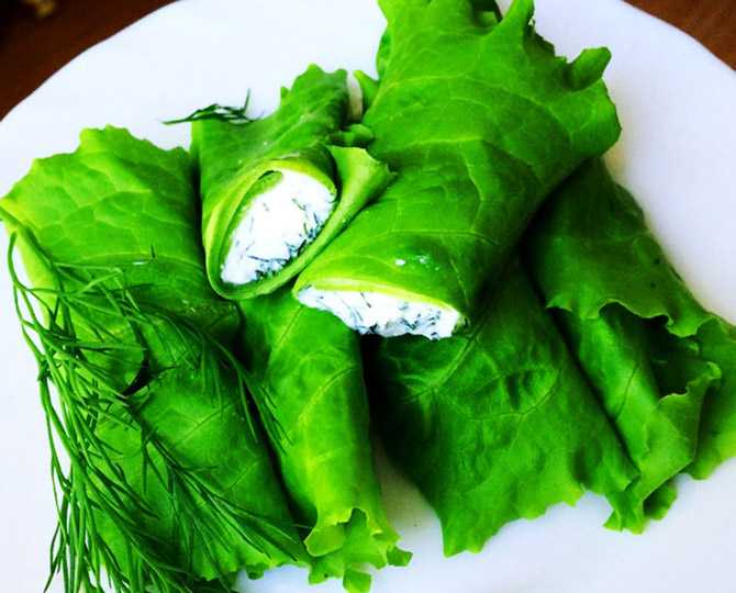 Рулетики из зеленого салата - пошаговый рецепт приготовления с фото