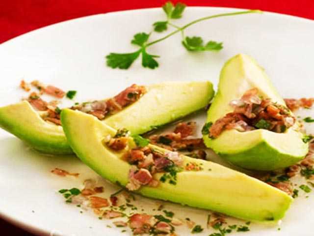 Салаты с авокадо. очень простые рецепты вкусных и полезных салатов к празднику и на каждый день