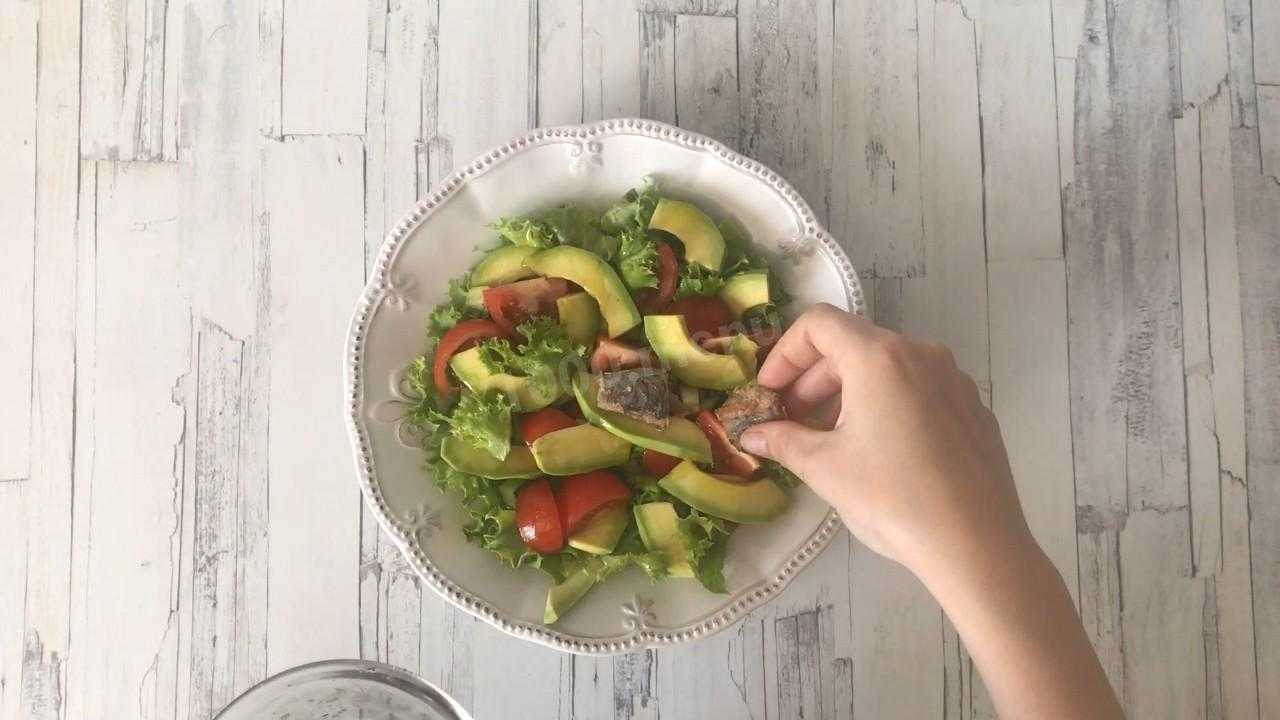 Салат тунец с авокадо рецепт с фото пошагово и видео - 1000.menu