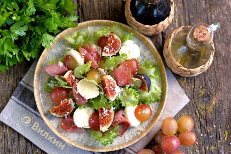 Салат «тиффани» – классический рецепт приготовления с виноградом и курицей