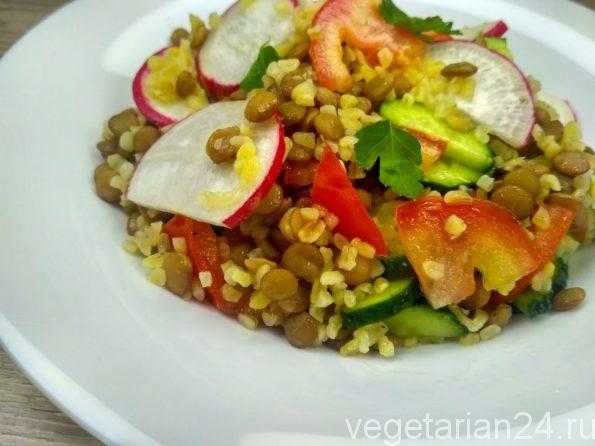 Салат со свеклой – это вкусное и очень полезное блюдо: рецепт с фото и видео