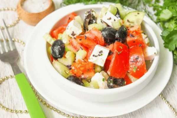 Заправка для греческого салата — подчеркиваем вкус свежих овощей: рецепт с фото и видео